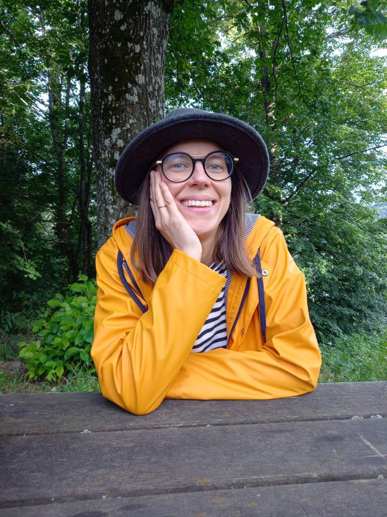 Naturopathie Herrbach Barbara, naturopathe spécialiste de la peau, de la beauté de la peau, de la nature, lauréate 2025 du prix de la recherche en naturopathie, reconnue comme spécialiste en naturopathie Hildegarde de Bingen